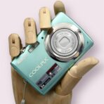 Nikon Coolpix S220 Digital Camera - Image 3